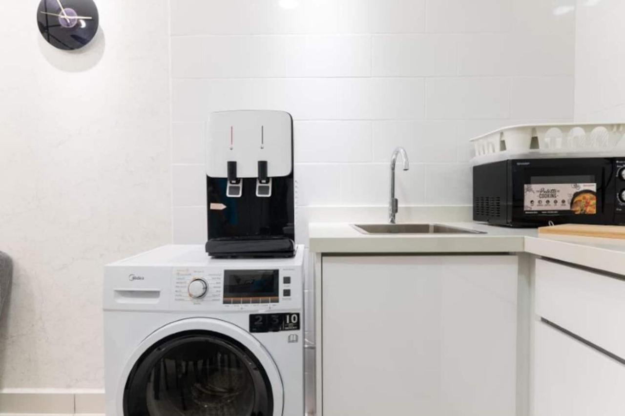 דירות קואלה לומפור Arte Mont Kiara 3Pax Jacuzzi Pool Gym Near Mitec Matrade מראה חיצוני תמונה