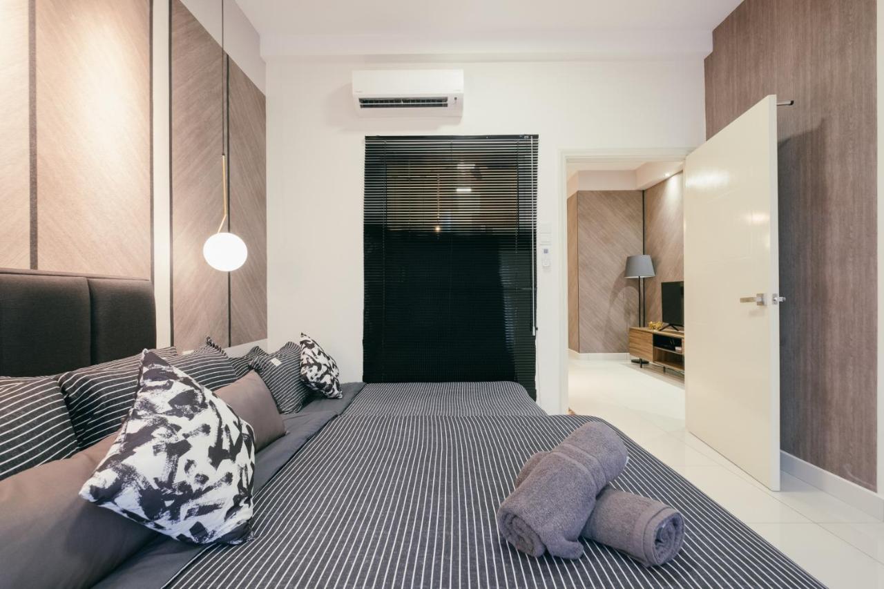 דירות קואלה לומפור Arte Mont Kiara 3Pax Jacuzzi Pool Gym Near Mitec Matrade מראה חיצוני תמונה